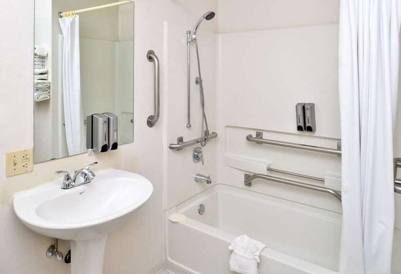 هتل Cheyenne Guest Inn