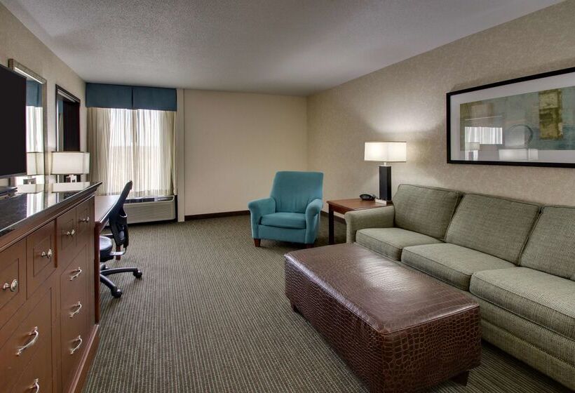 هتل Drury Inn & Suites Cape Girardeau