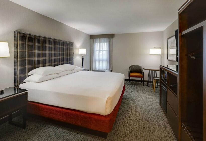 هتل Drury Inn & Suites St. Joseph