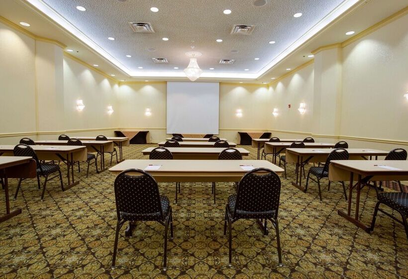 בית מלון כפרי Pear Tree Inn St Louis Convention Center