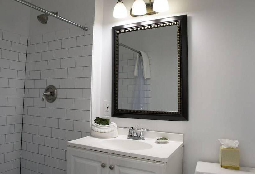 ホテル Duval House