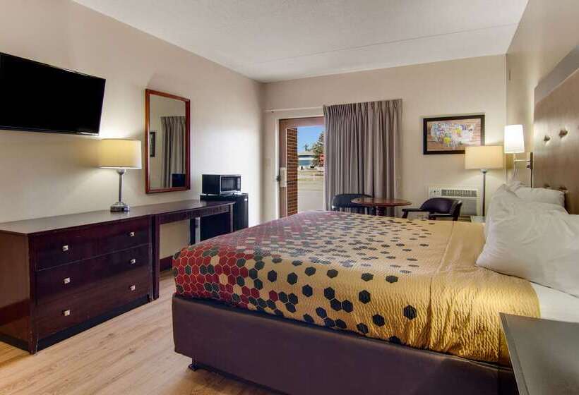 בית מלון כפרי Econo Lodge Cadillac