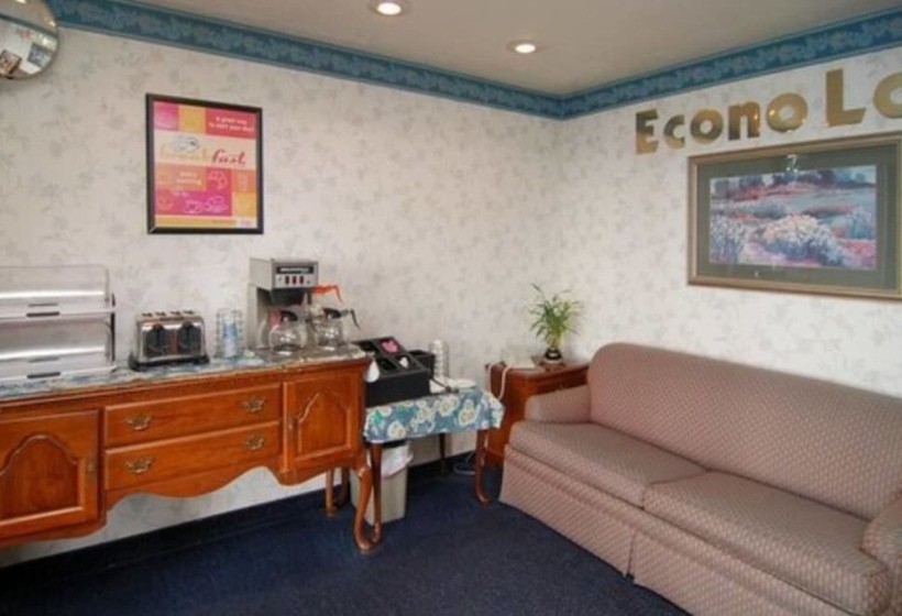 هتل Econo Lodge Castro Valley I580