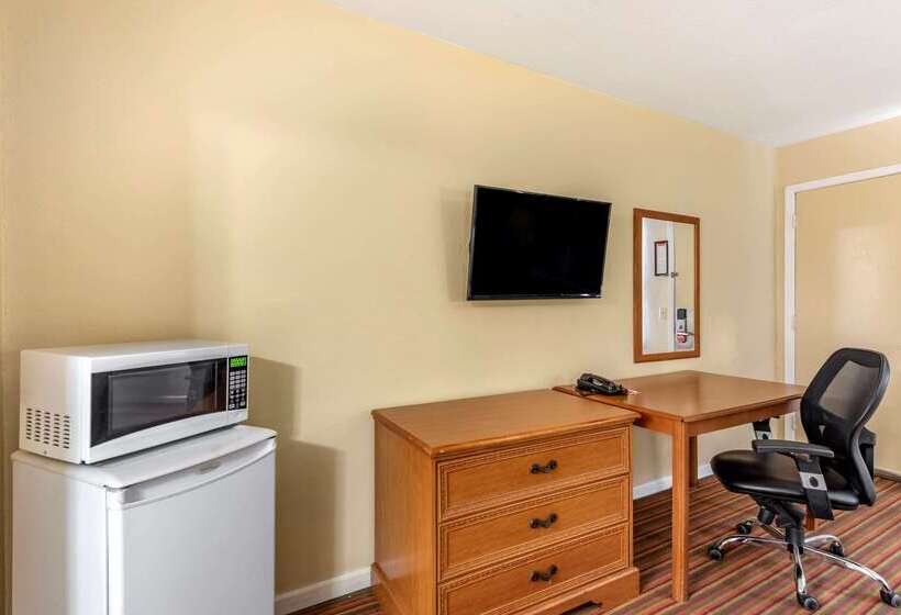 هتل Econo Lodge