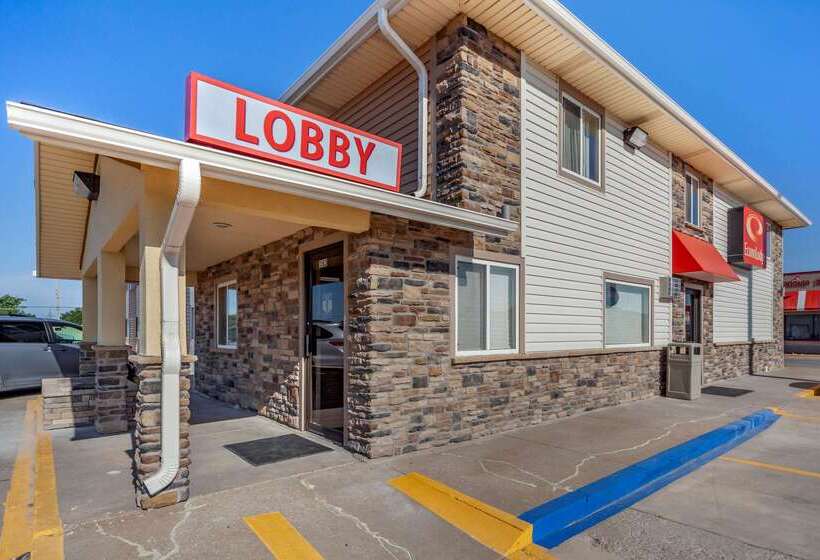 هتل Econo Lodge Hays I 70