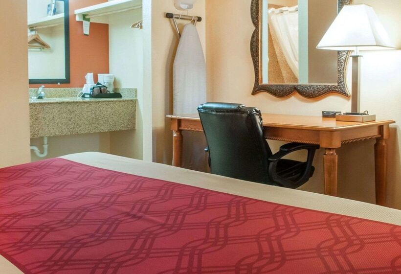 فندق Econo Lodge Hobbs