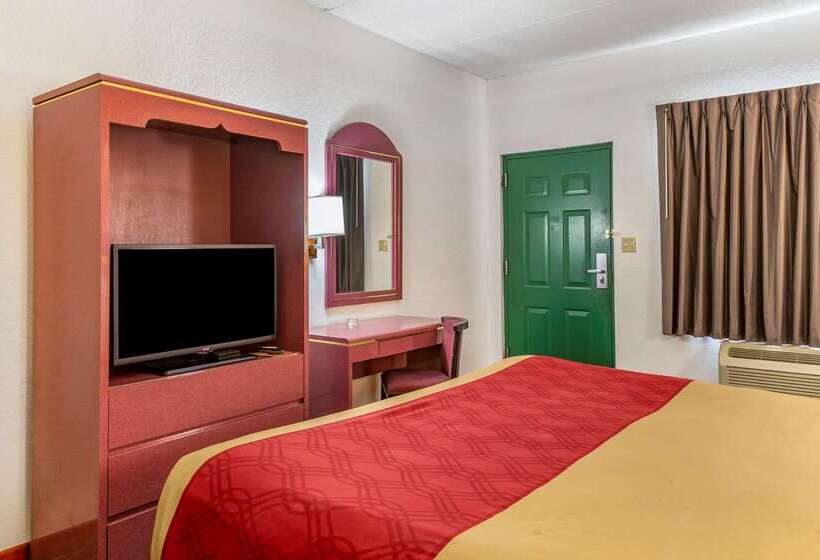 فندق Econo Lodge Inn & Suites