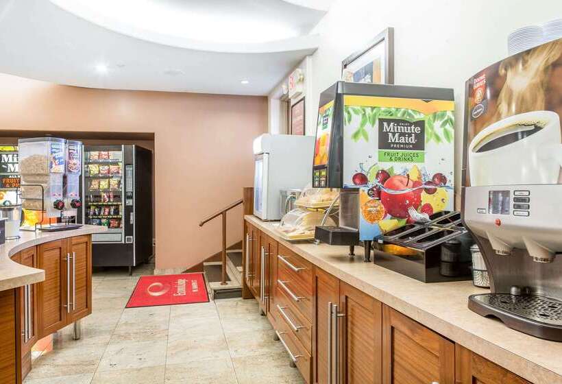 هتل Econo Lodge
