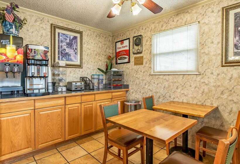 호텔 Econo Lodge Worthington