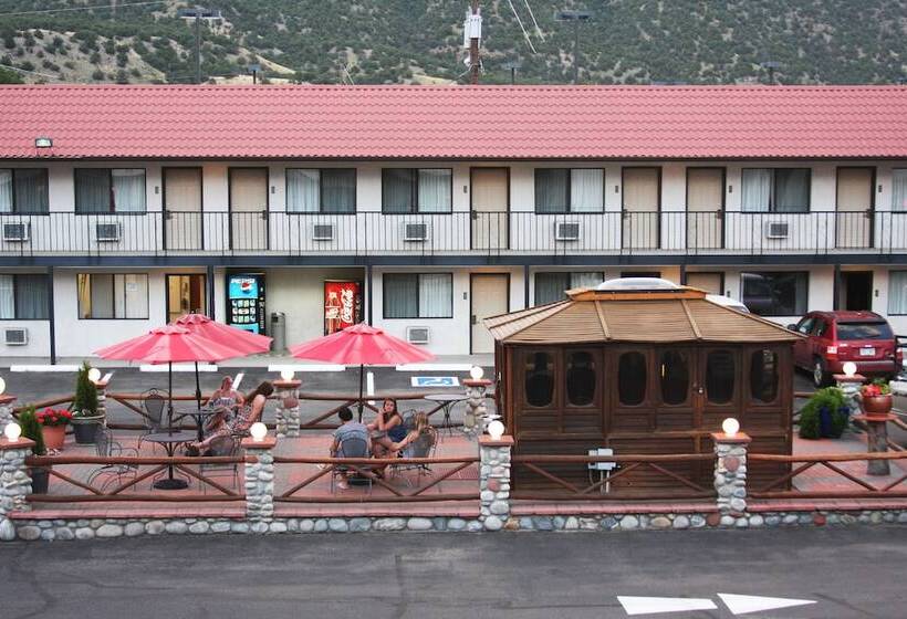 هتل Gateway Inn And Suites