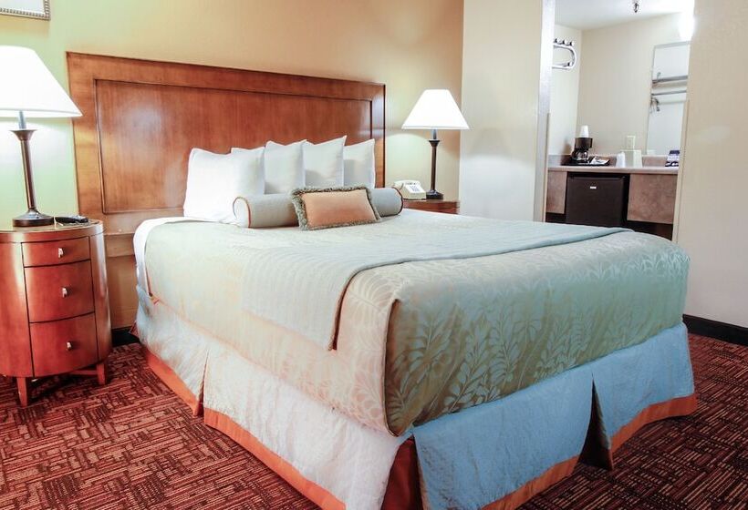 هتل Heritage Inn La Mesa