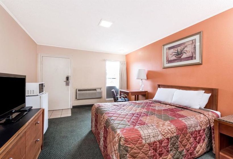 בית מלון כפרי Knights Inn Lake Charles