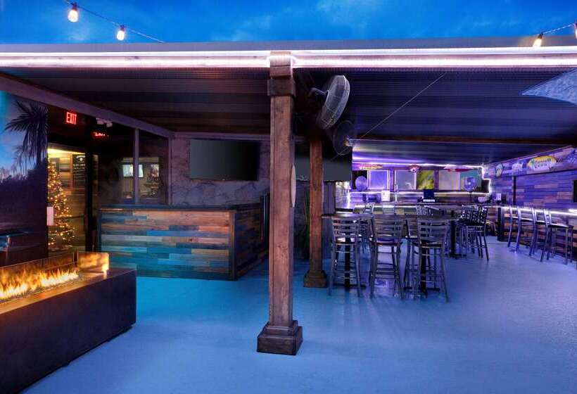 فندق La Quinta Inn By Wyndham Cocoa Beachport Canaveral