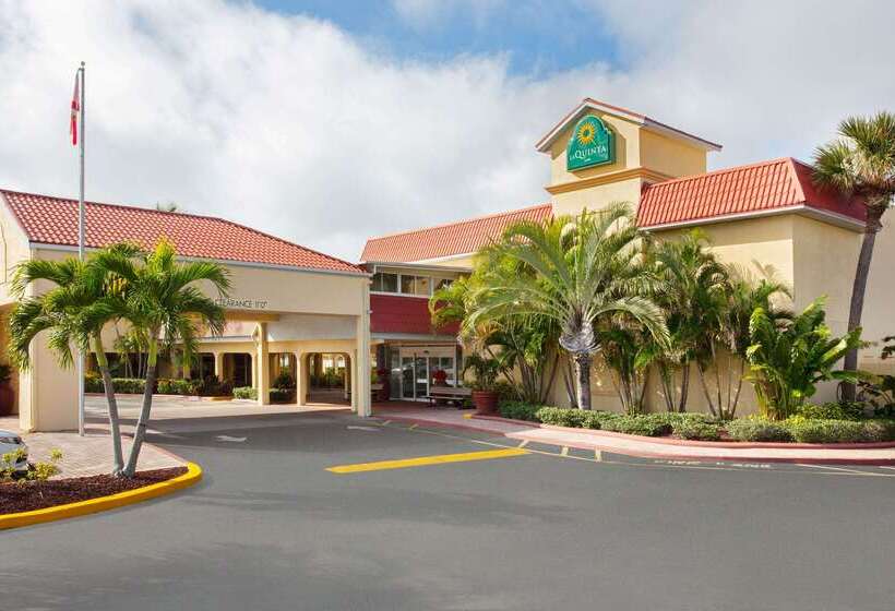 فندق La Quinta Inn By Wyndham Cocoa Beachport Canaveral