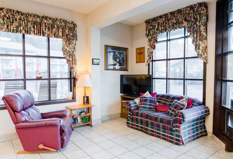 هتل Mountain House Inn
