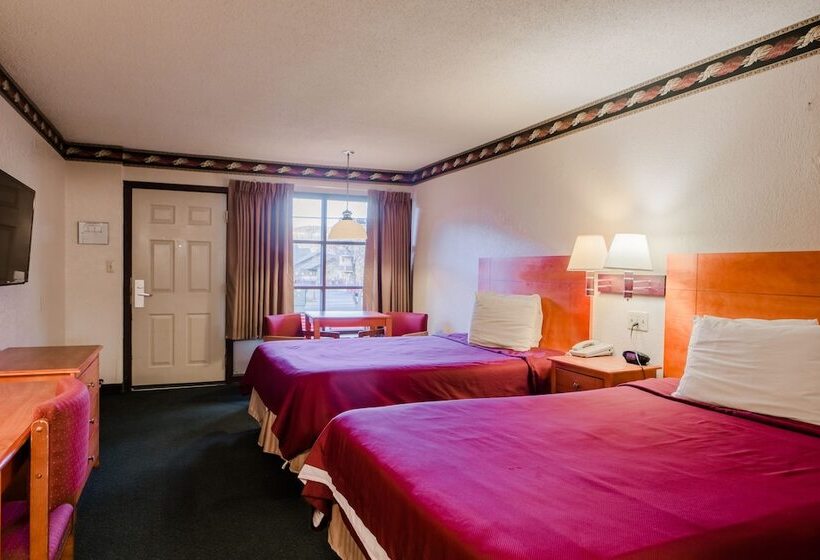 هتل Mountain House Inn