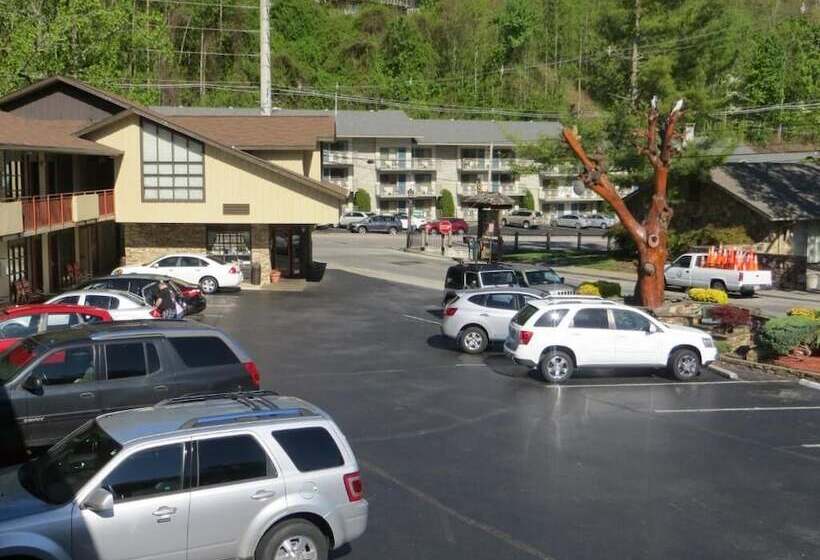 هتل Mountain House Inn