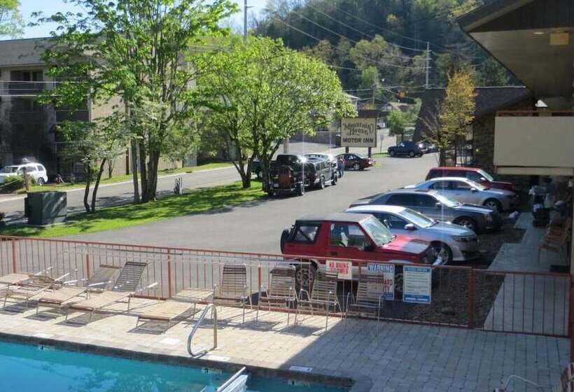 هتل Mountain House Inn