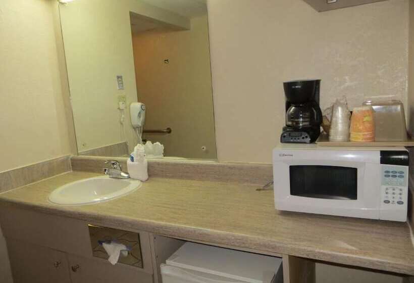 هتل Mountain House Inn