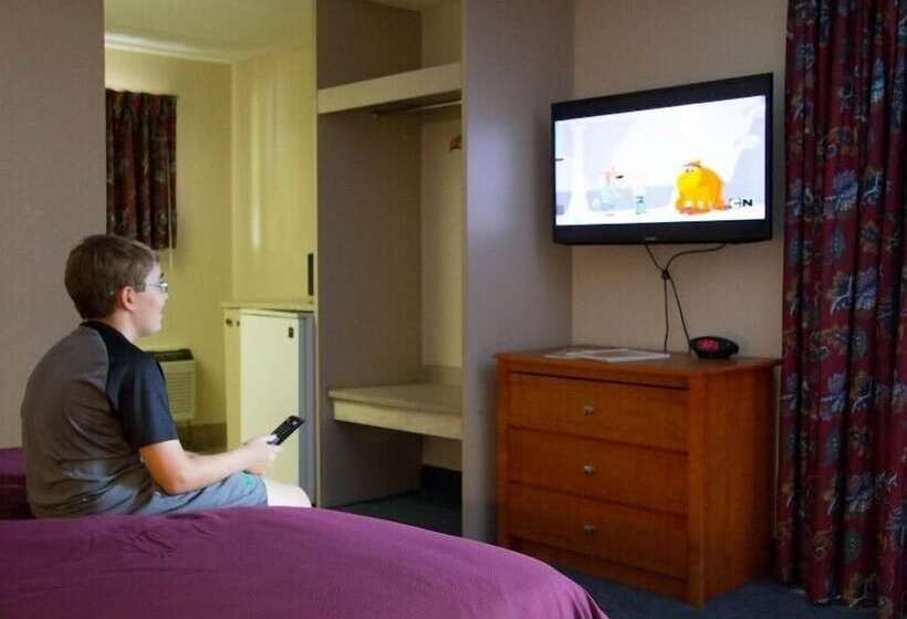 هتل Mountain House Inn