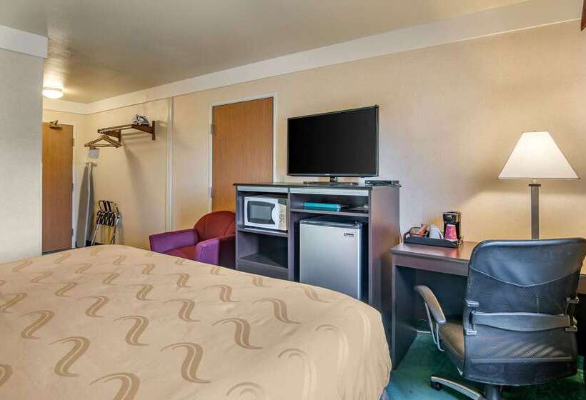 호텔 Quality Inn