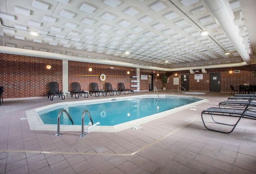 هتل Quality Inn Schaumburg  Chicago Near The Mall