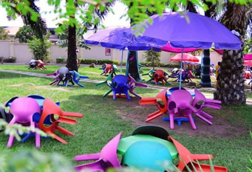 Al Ba Royal Hotel & Suites