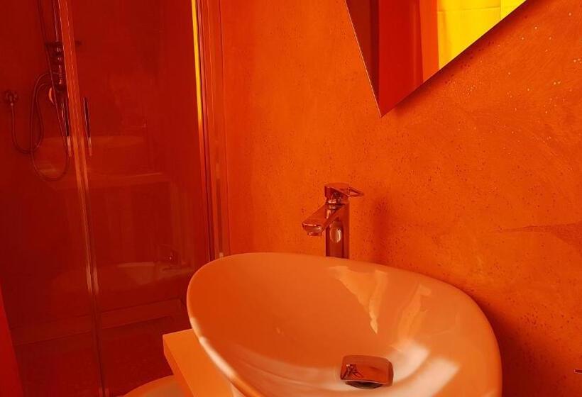 تختخواب و صبحانه Bed Rho Fiera   Milano Galeazzi