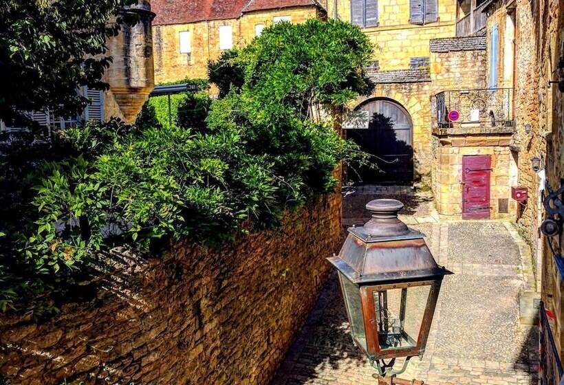 تختخواب و صبحانه La Lanterne Chambres D Hotes