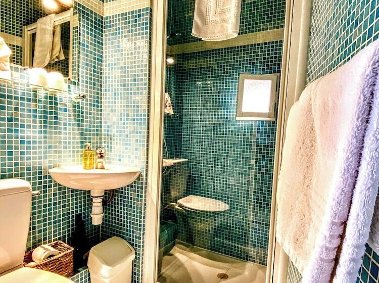 تختخواب و صبحانه La Lanterne Chambres D Hotes