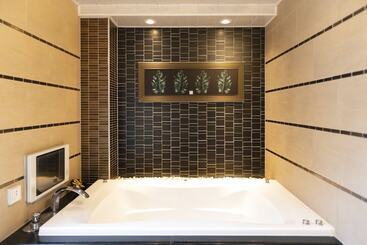 هتل Gendairakuen Isehara   Adults Only