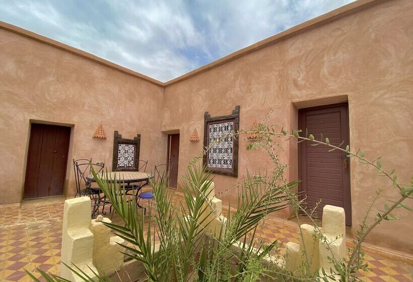 پانسیون Auberge Kasbah Des Dunes