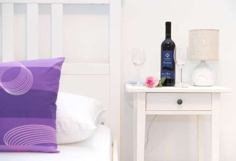 پانسیون Bishop S Palace