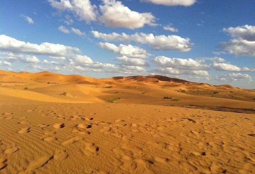 پانسیون L Homme Du Désert A Merzouga