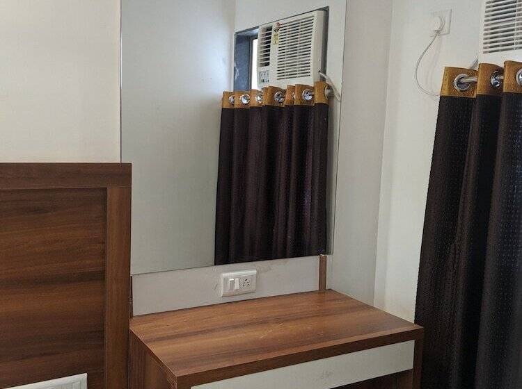 Отель Atharva Residency