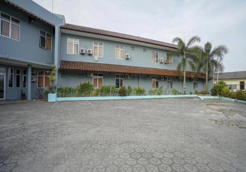 هتل Oyo 1844 Bravo Residence
