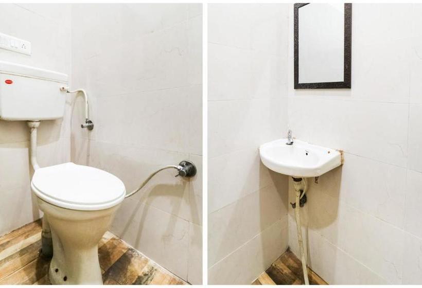 호텔 Spot On 62824  Gold Inn