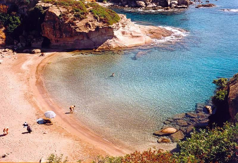 تختخواب و صبحانه R&b Mediterraneo