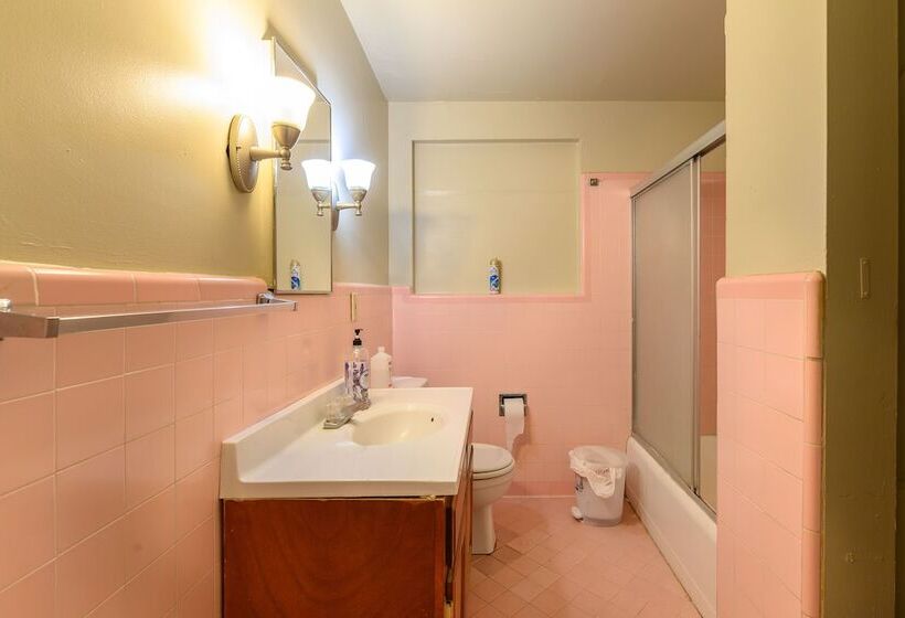 Crashpod Hostel