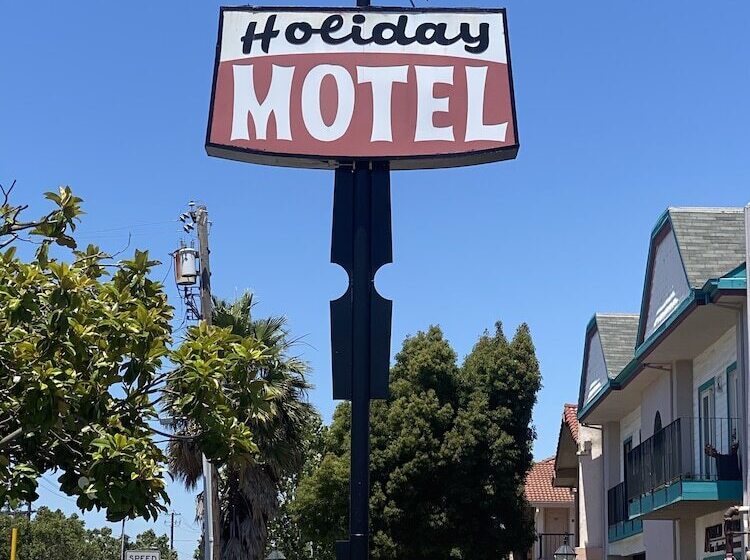 Holiday Motel