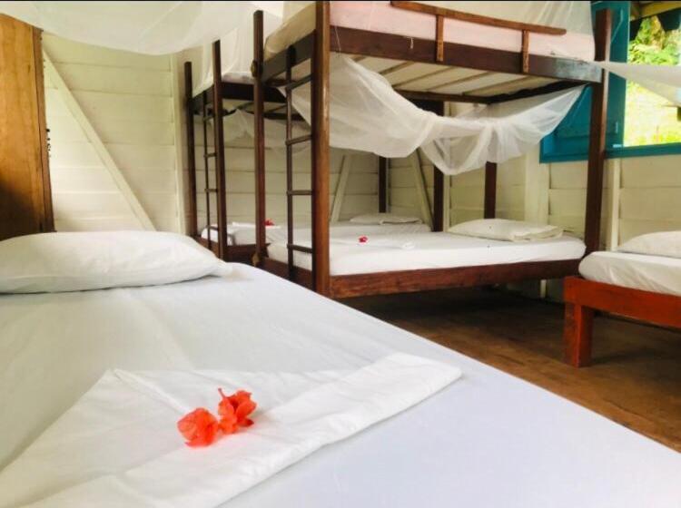 هاستل Hostal Doble Vista