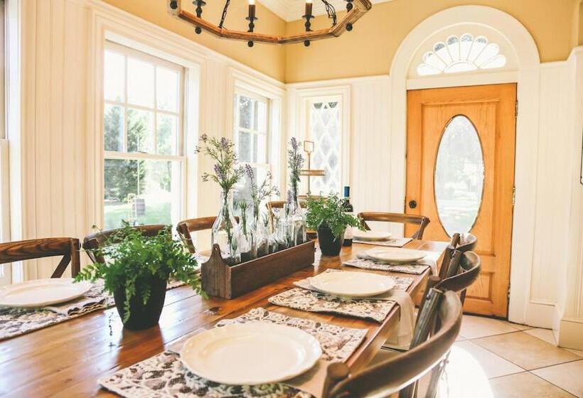 تختخواب و صبحانه The Pinner House