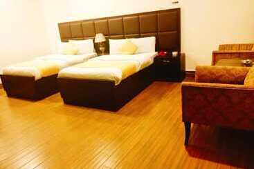 هتل Sr Lounge Multan