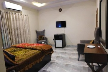 هتل Sr Lounge Multan