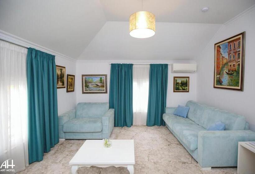 Art Hotel Tirana