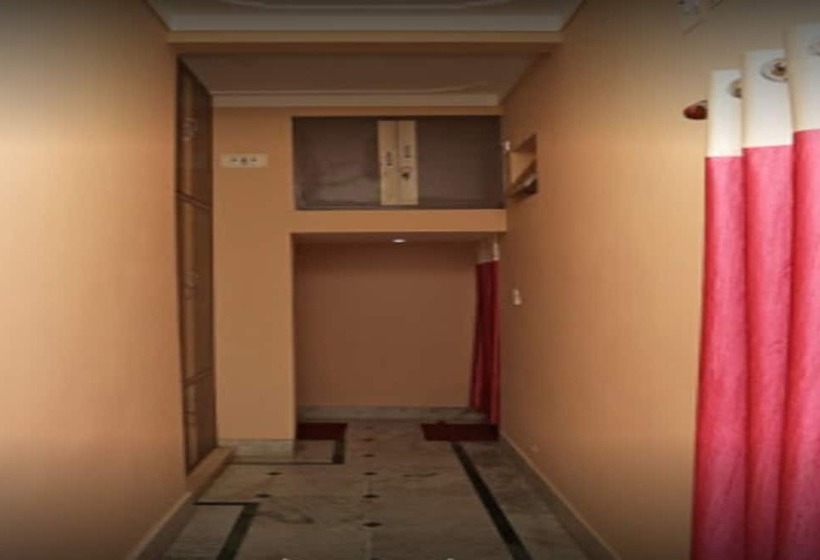 ホテル Kristi Guest House, Shantiniketan