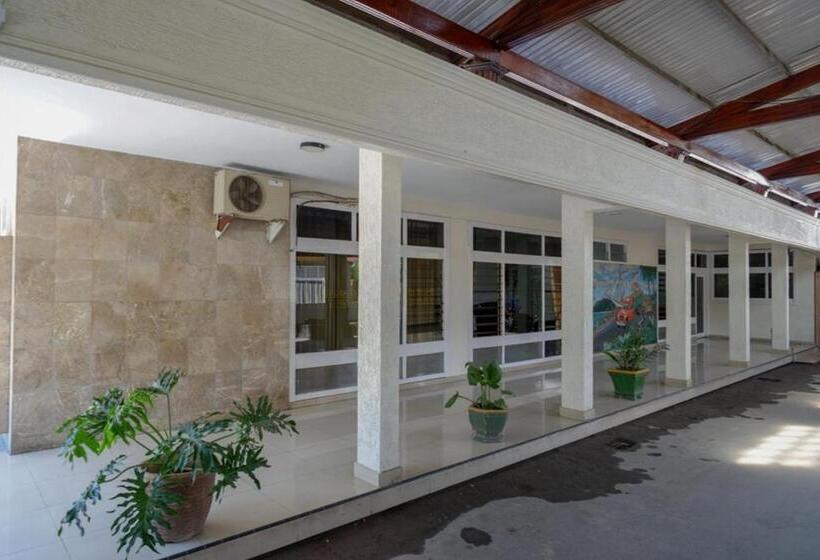 هتل Reddoorz Plus Syariah At Alam Raya