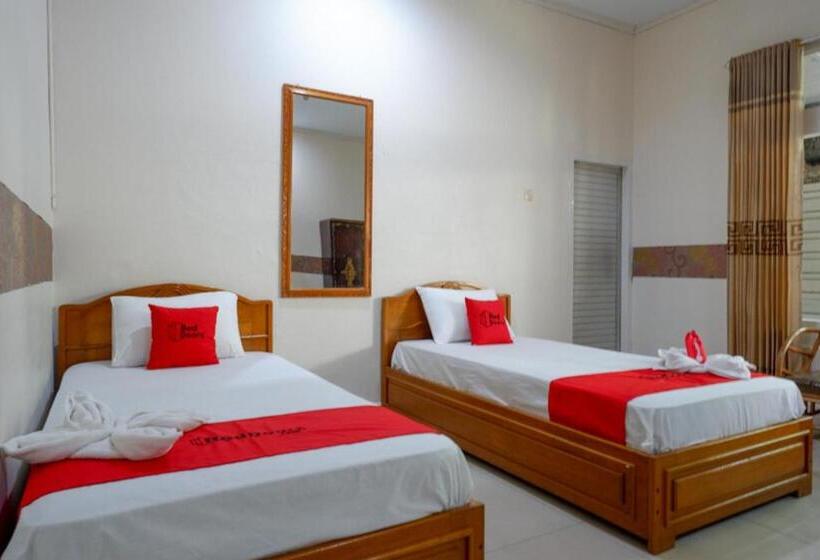 هتل Reddoorz Plus Syariah At Alam Raya