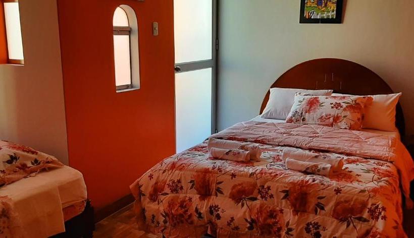 بنسيون Marlon's House Nasca