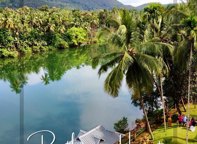 ベッドアンドブレックファースト Poonthanam Homestay